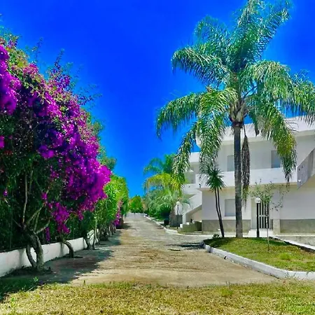 Il Giardino - Peaceful Atmosphere And Free Parking - Apartmán